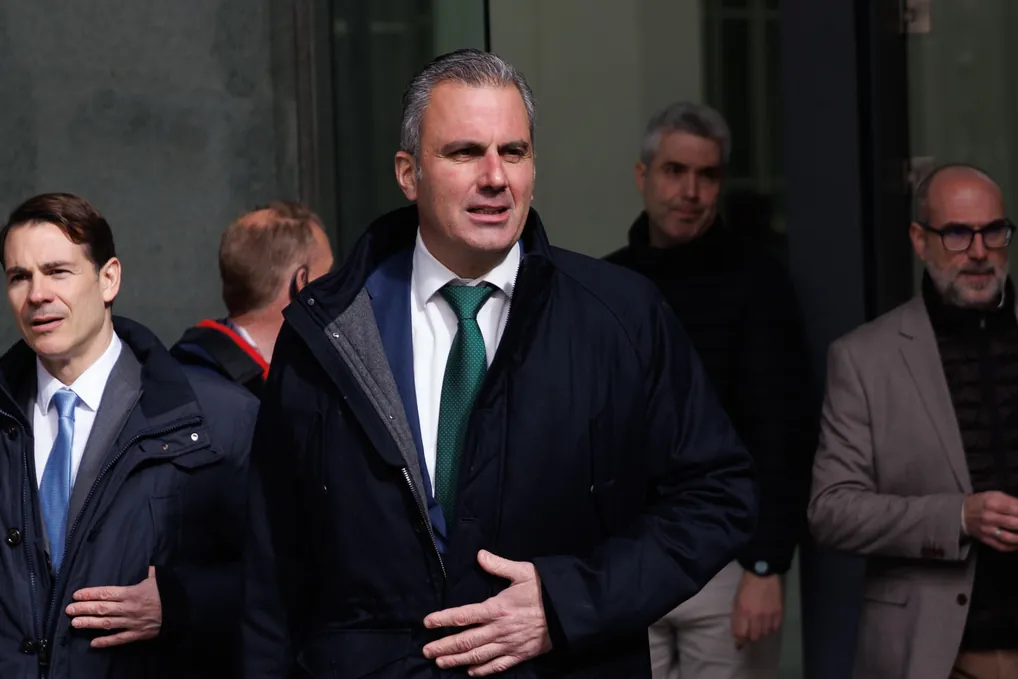 Vox expulsa a Ortega Smith por no ceder la portavocía en el Ayuntamiento de Madrid