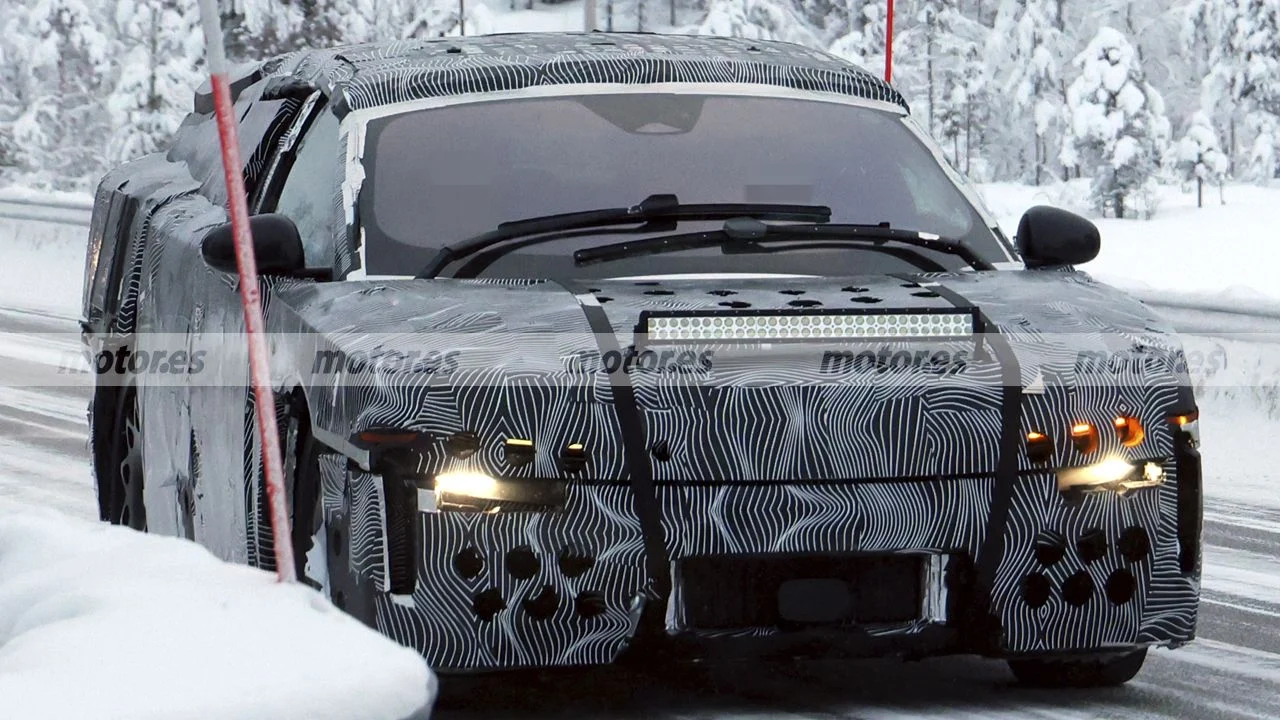 Estas nuevas fotos espía del Ferrari Luce revelan el detalle más sorprendente de este eléctrico de +1.000 CV