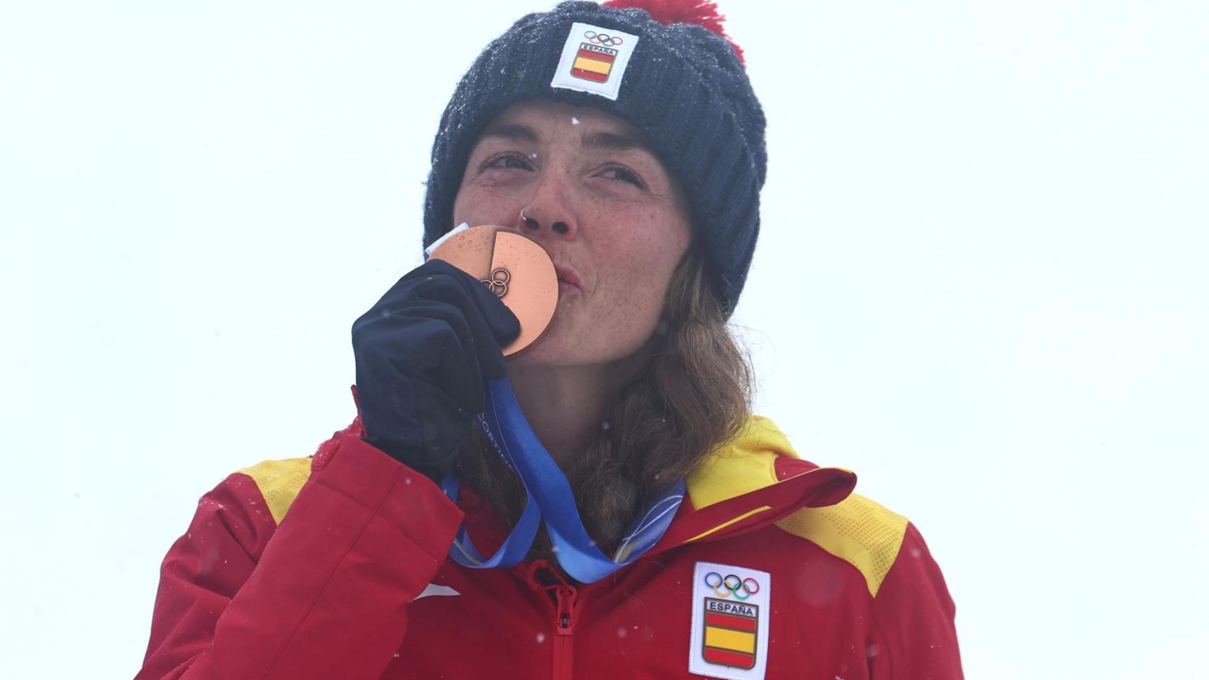 Ana Alonso logra el bronce en esquí de montaña y estrena el medallero de España en los JJOO de Invierno 2026
