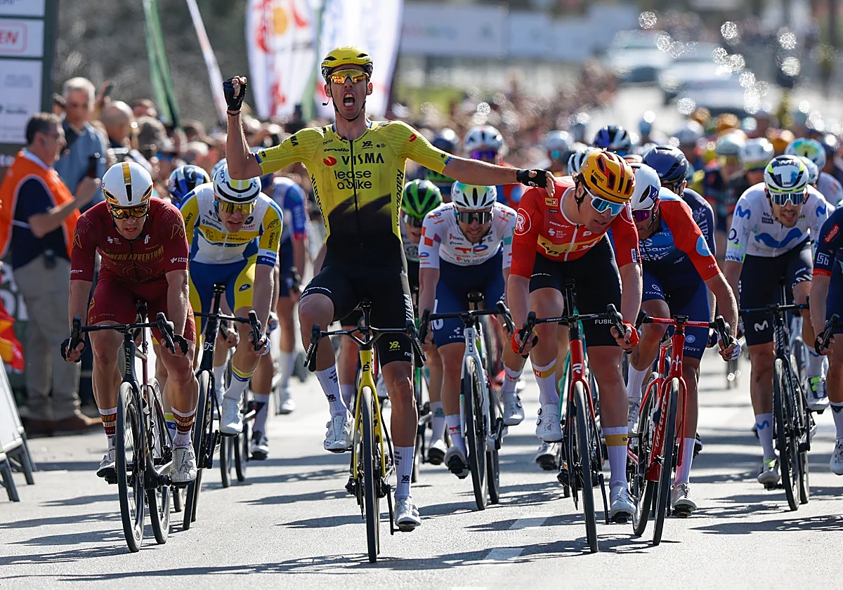 Laporte sale victorioso de un multitudinario esprint en Pizarra