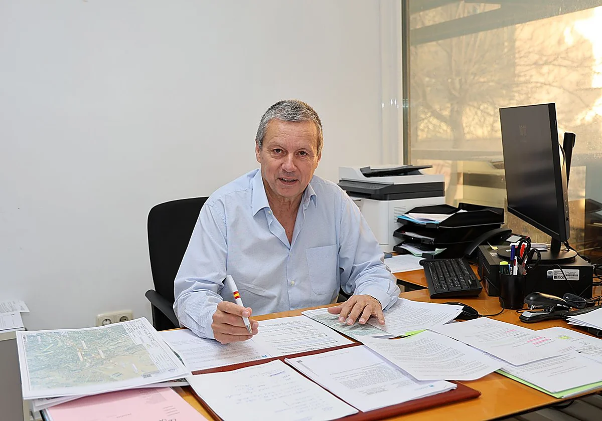 Marbella eliminará siete kilómetros y 50 torretas de cableado aéreo en los próximos meses