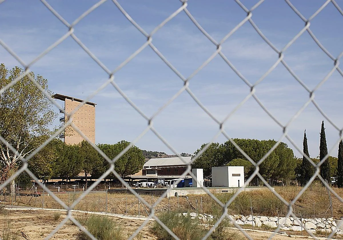 Condenado en Málaga por acordar con su madre ocultar droga en la ropa para venderla dentro de la prisión