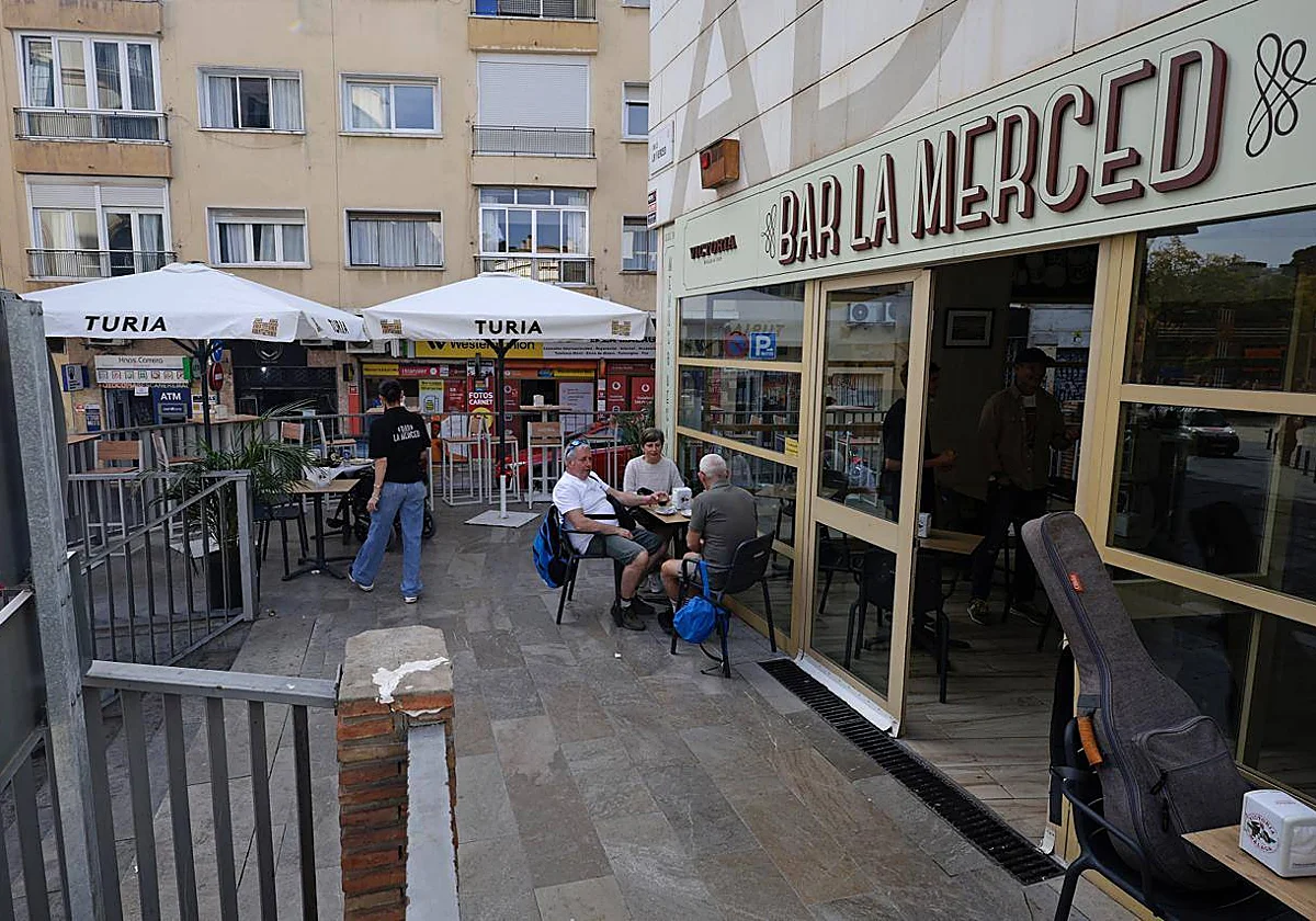 Del pitufo de zurrapa al magro con tomate: nace un nuevo bar Los Pueblos en el Centro de Málaga