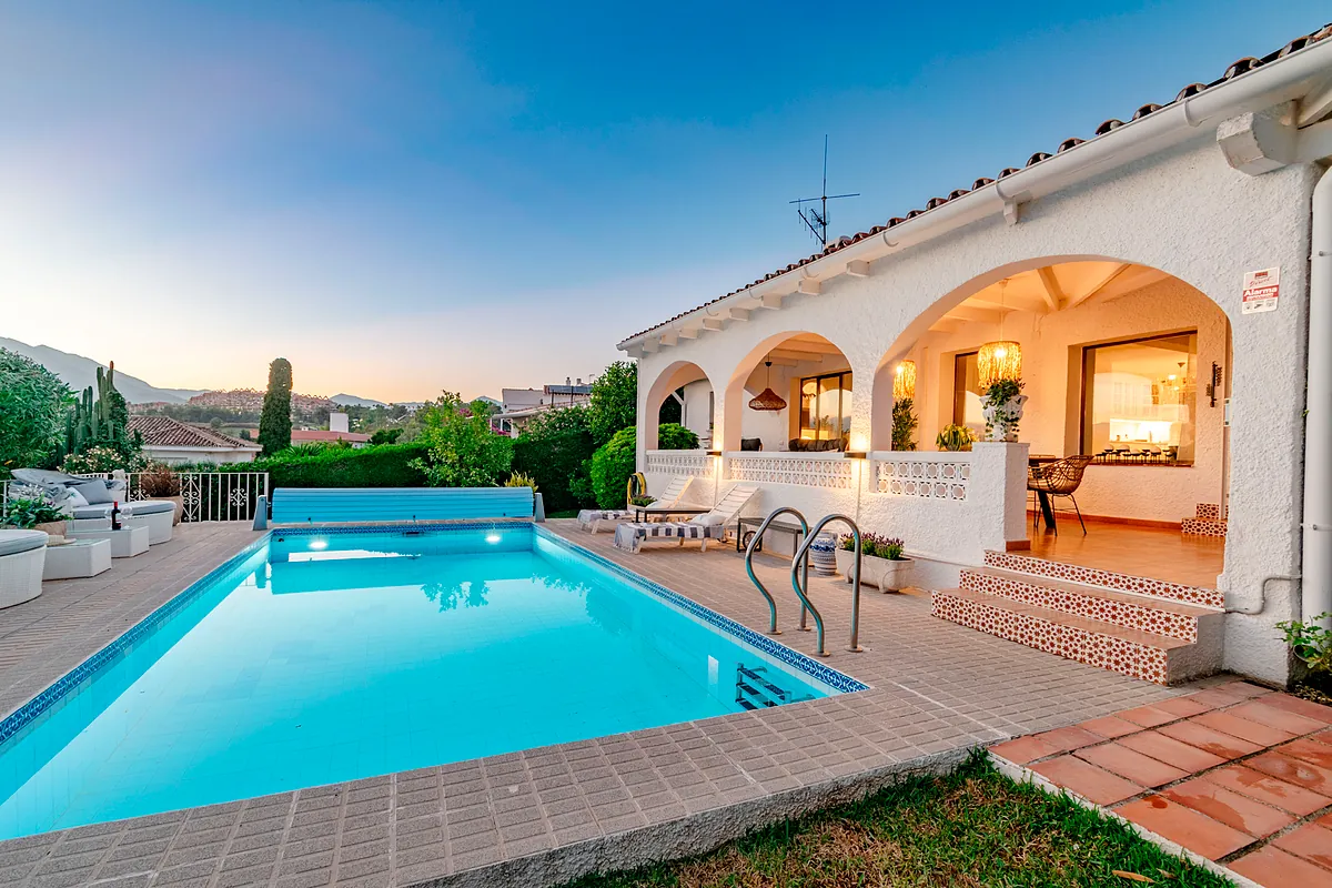 La compraventa de viviendas se dispara un 11,5% en 2025 y marca su mayor cifra en 18 años