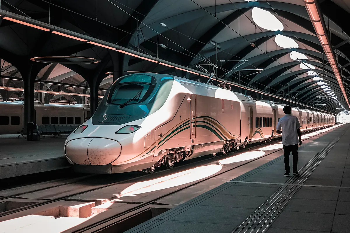 Talgo negocia con Alstom para construir los nuevos AVE de Arabia