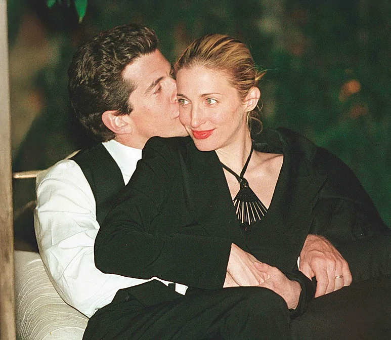 Carolyn Bessette, la diva de los 'boomers' que sedujo a John Kennedy... y a una generación