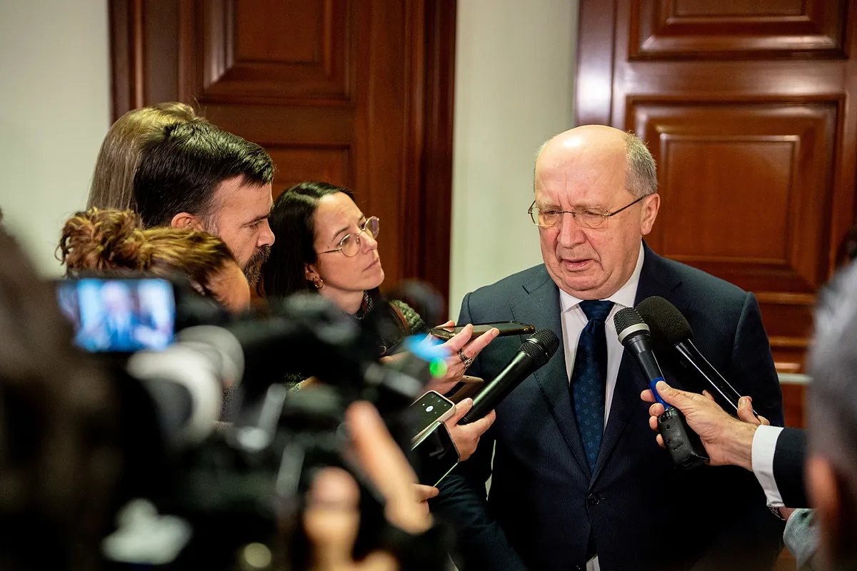 También Bruselas pide más gasto militar a Sánchez