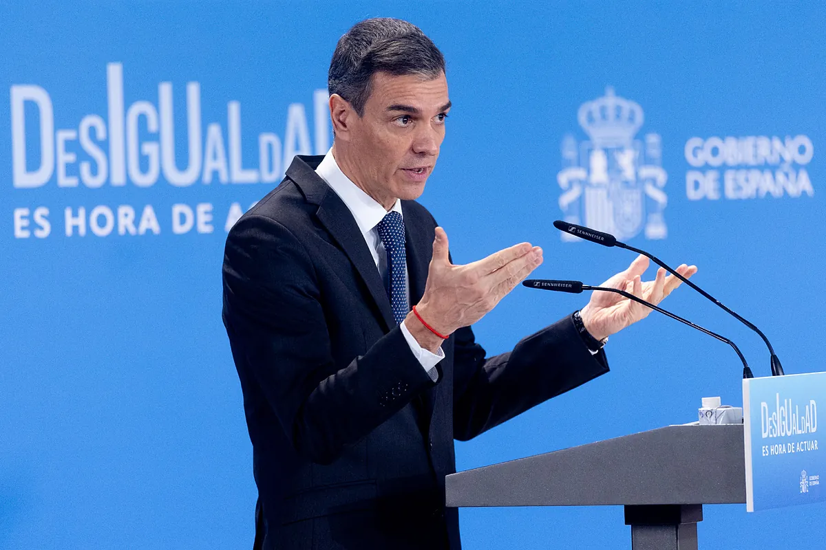 Alarma el populismo de Sánchez con los salarios