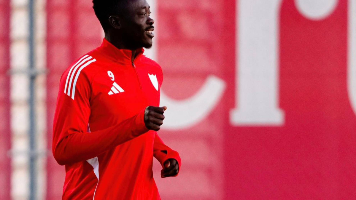 Akor vuelve al estadio donde debutó con la misión de recuperar el gol