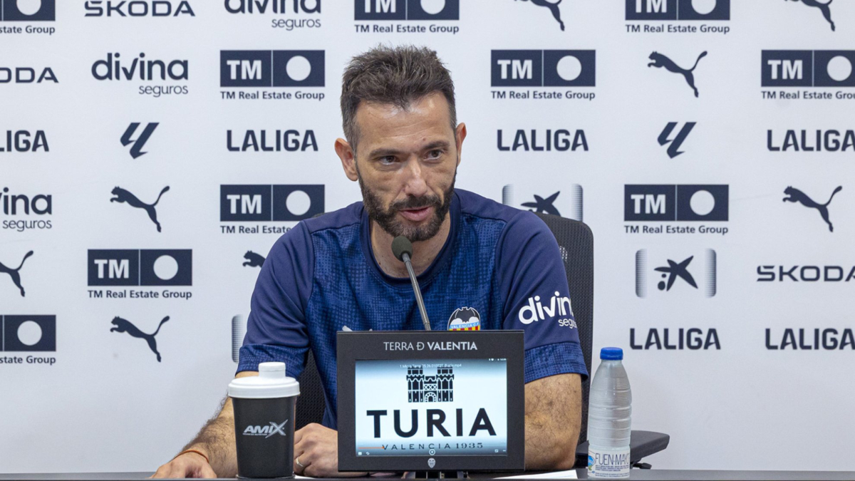 Corberán: “Respeto mucho a Marcelino, más aún siendo el entrenador que le dio el último título al Valencia”