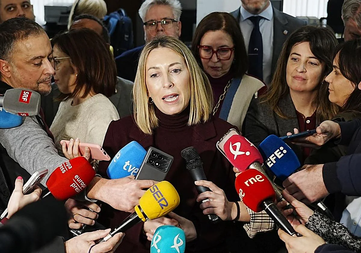 El PP asume que Vox intenta «achicharrar» a Guardiola con una negociación al límite