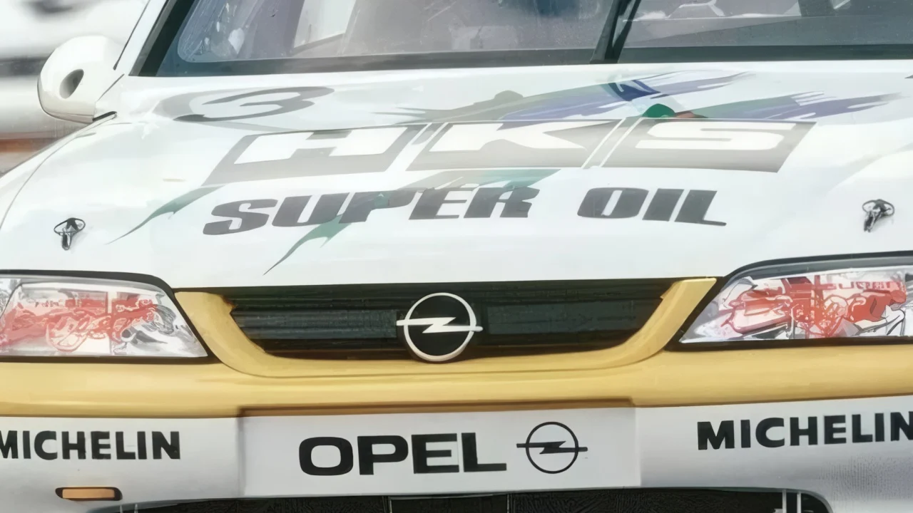 La bestia que enterró el mito de 'Opel no gira', este sí giraba y humilló a sus rivales japoneses