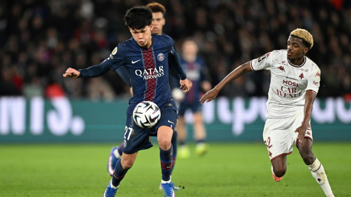 El PSG recupera el liderato en el debut como titular de Dro... pero pierde a Doué