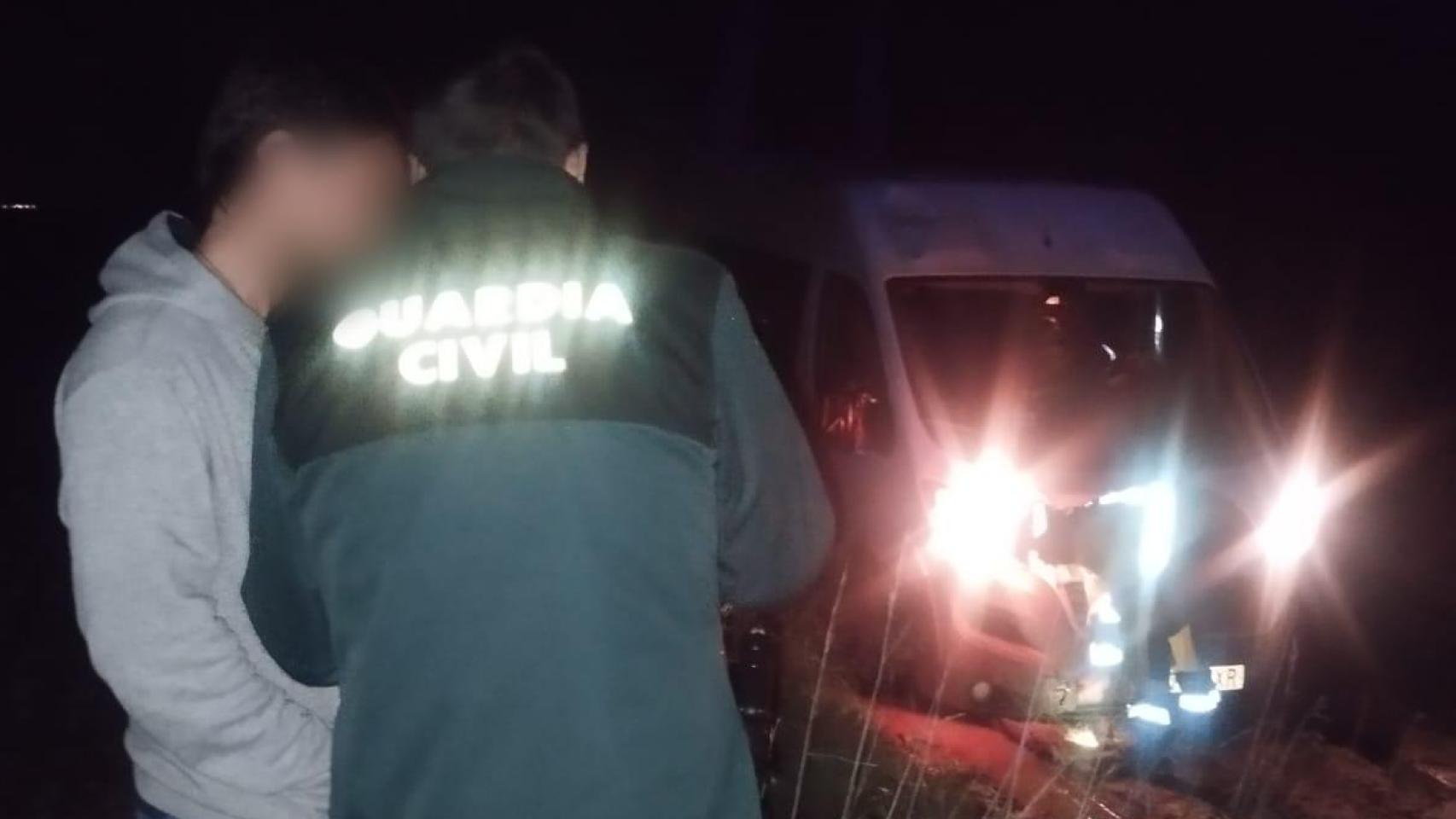 Rescatados 14 menores de Mojados tras quedar atrapadas sus furgonetas en un camino de Villaralbo por el GPS