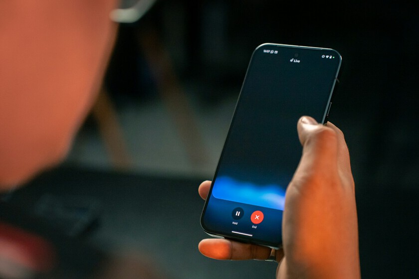 Desde poner un recordatorio hasta darte opinión sobre tu outfit y más: Gemini es capaz de mucho desde tu móvil. Y sin coste alguno