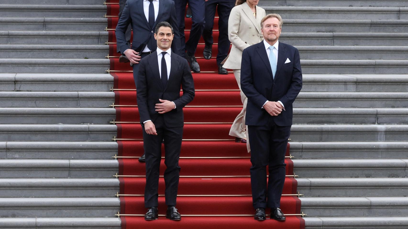 El liberal Jetten se convierte en el primer ministro más joven de Países Bajos con la promesa de elevar al 5% el gasto en Defensa