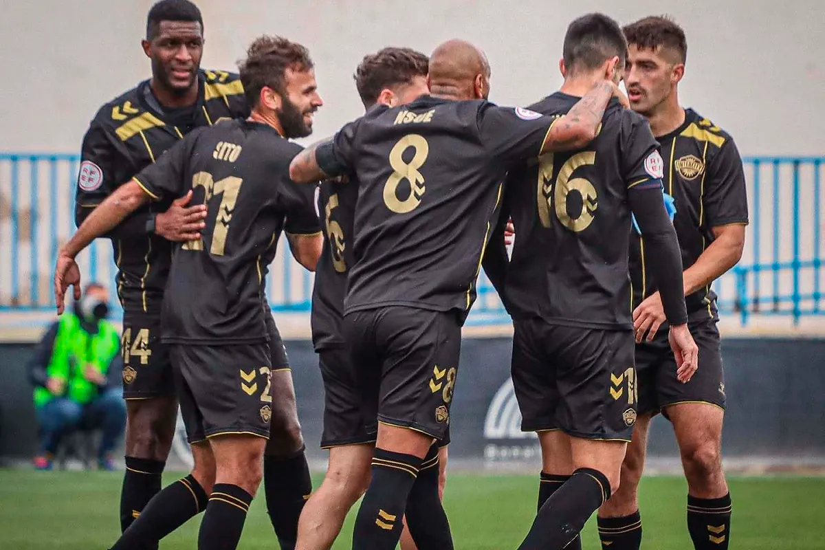 El CF Intercity, a por su 'balón de oro': invierte en ese metal para gestionar su tesorería