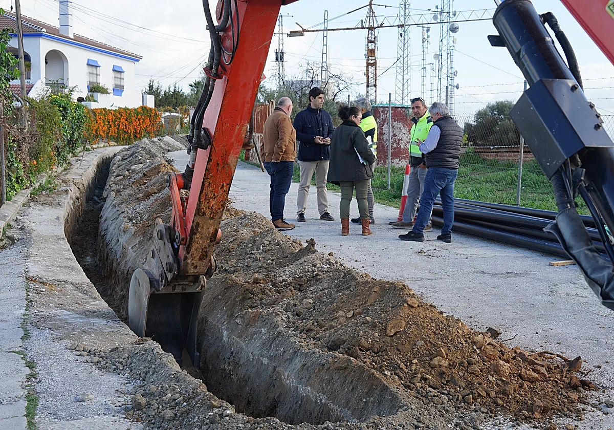 Coín mejorará el firme del camino del Ejido para optimizar el acceso a las explotaciones agroganaderas