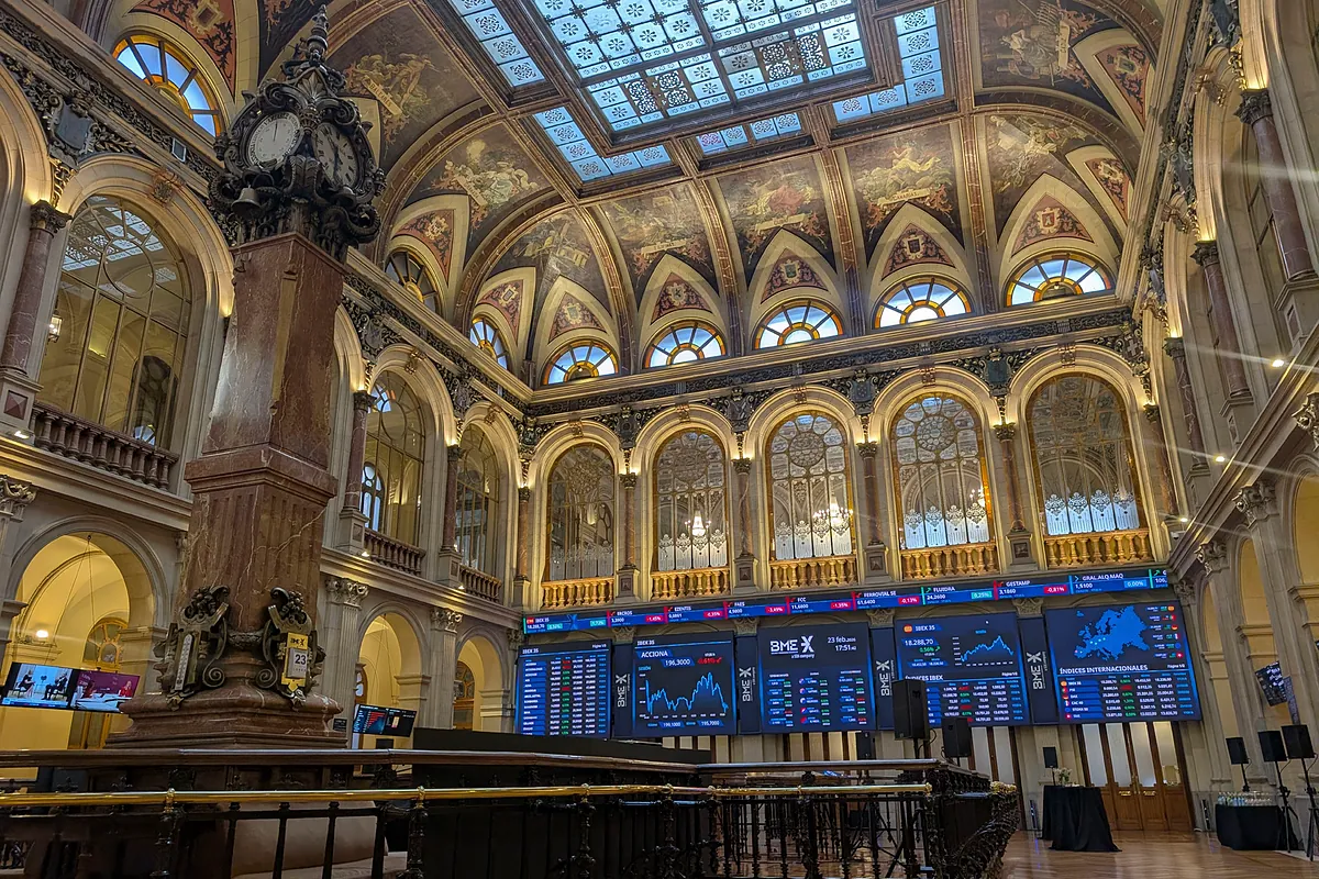 El Ibex digiere nuevos resultados en niveles récord