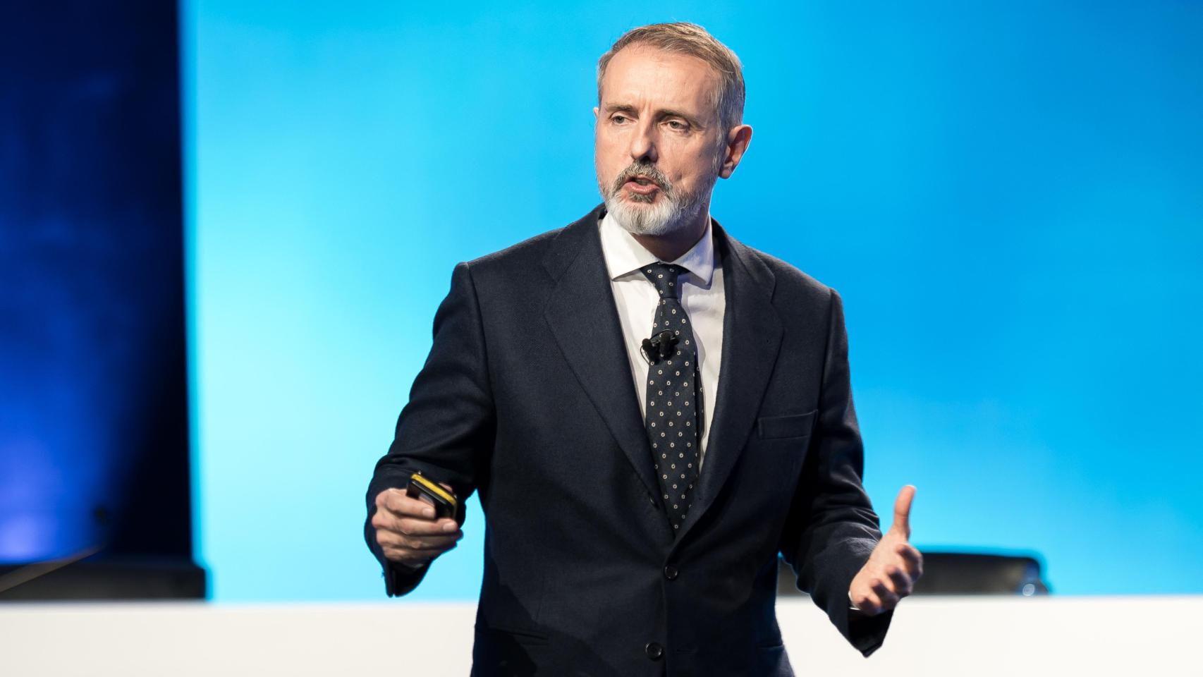 Telefónica pierde 4.318 millones por el coste del ERE y la salida de Latam y eleva sus ingresos un 1,5% hasta los 35.120