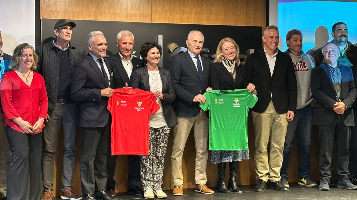 Betis y Sevilla se unen a otros deportes para desdramatizar el derbi