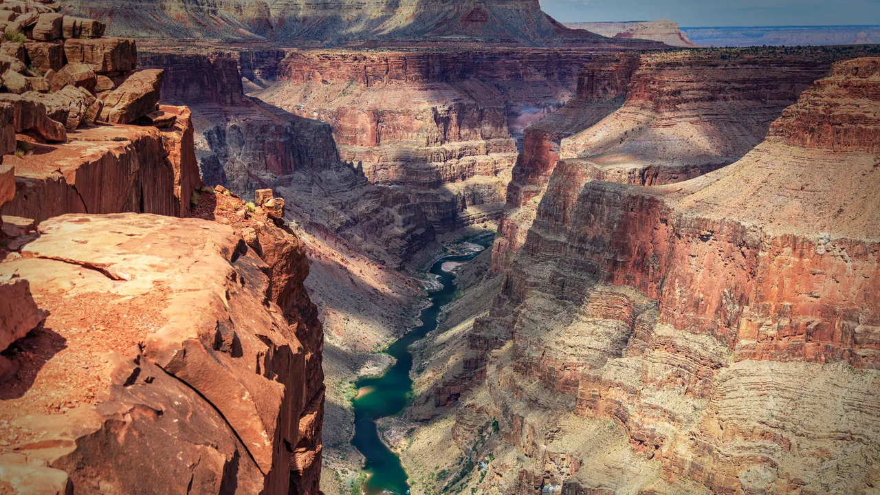 El misterioso vacío de mil millones de años en la historia de la Tierra ya tiene explicación