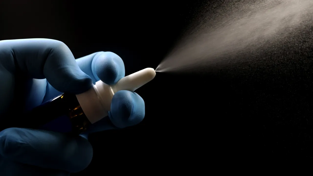 Se acerca la súper vacuna: Prueban un spray nasal universal contra virus, bacterias y alergias