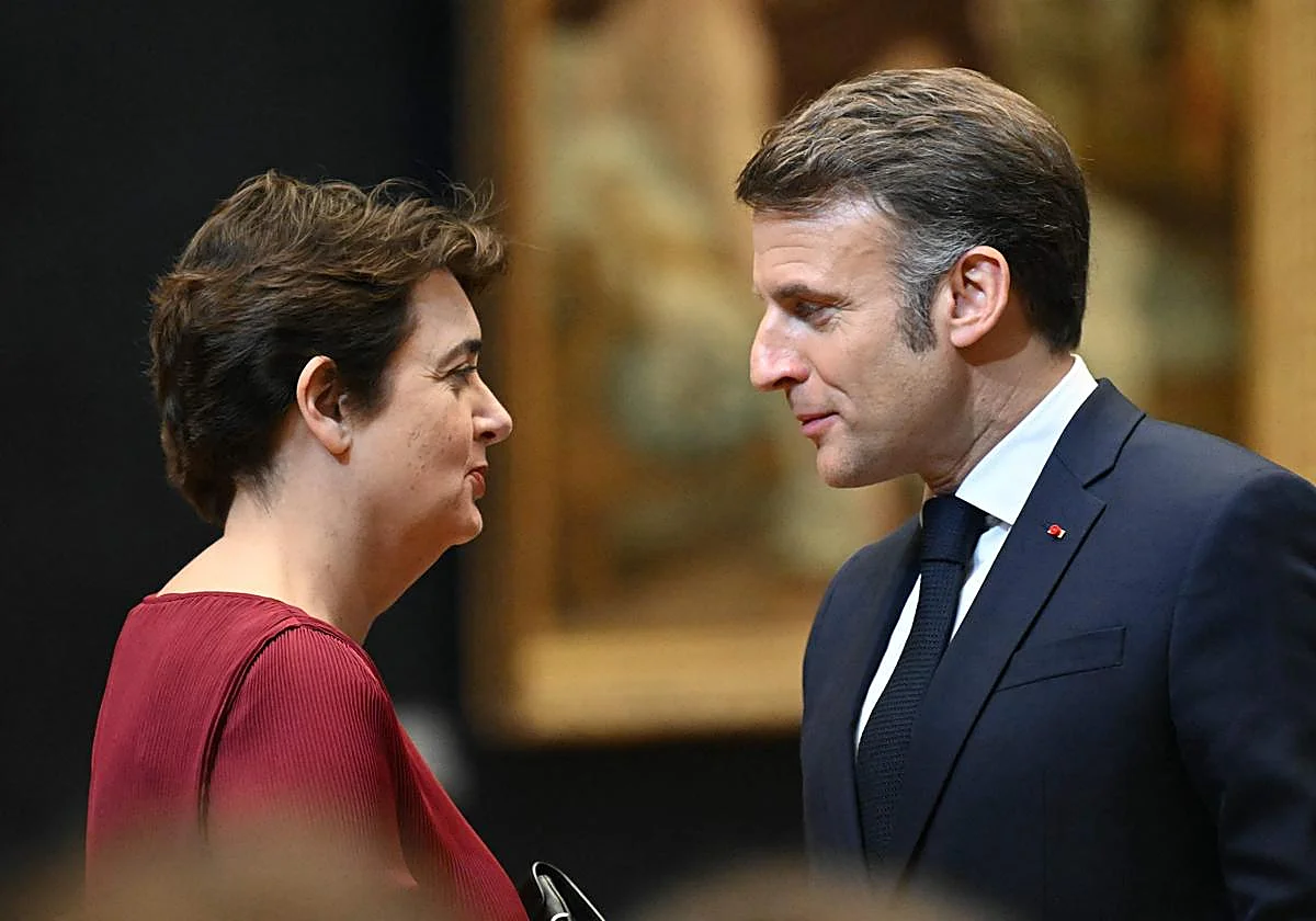 Dimite la directora del Museo del Louvre meses después del robo de las joyas