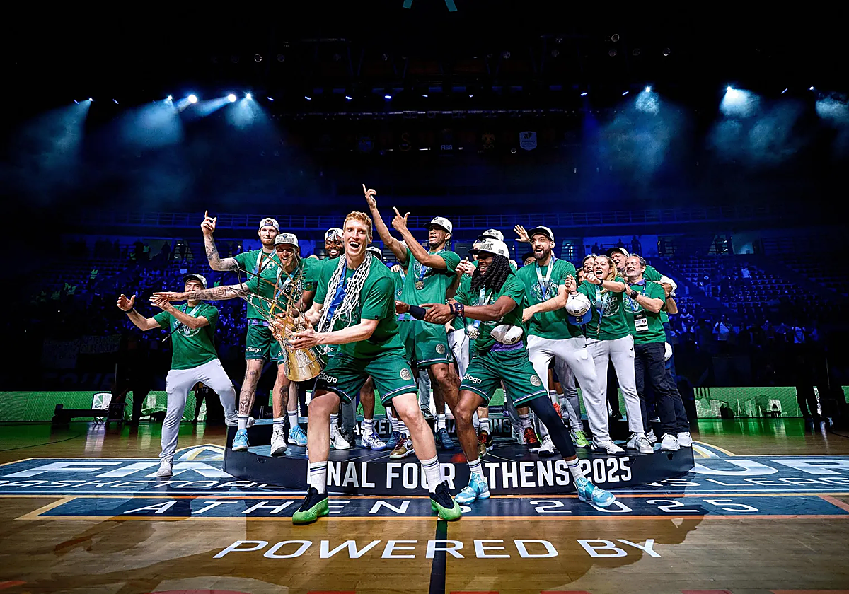 Kalinoski, Perry, Díaz y Carter, nominados al 'Equipo de la Década' en la Champions