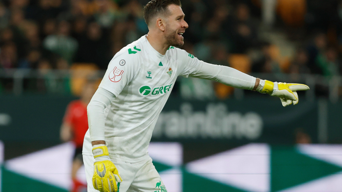 Adrián ya mira al derbi: "La Cartuja va a ser un hervidero el domingo"