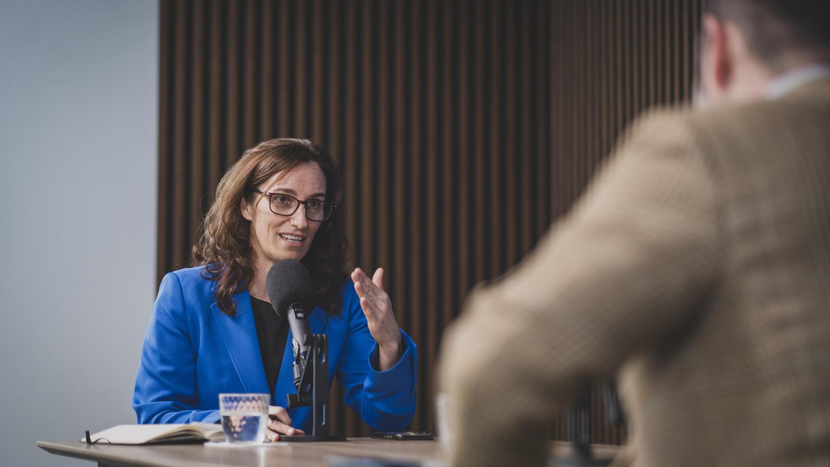 Mónica García: "Si la sanidad privada quiere colaborar con la pública, se tendrá que adaptar a los intereses del bien común"