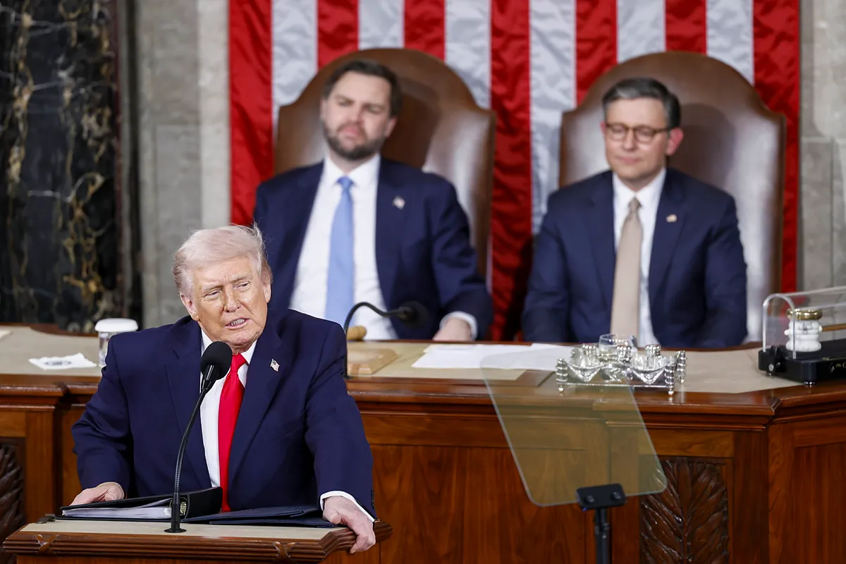 Trump defiende su política arancelaria y migratoria en el discurso del estado de la Unión