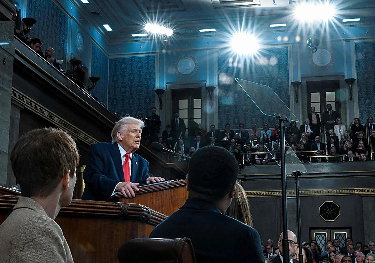 Trump exhibe su «éxito» en Venezuela y pone en el punto de mira a Irán en el discurso sobre el Estado de la Unión más largo