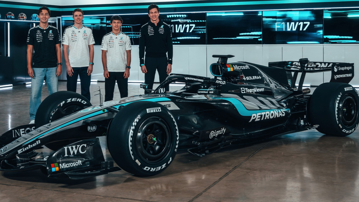 Mercedes echa el resto para Australia