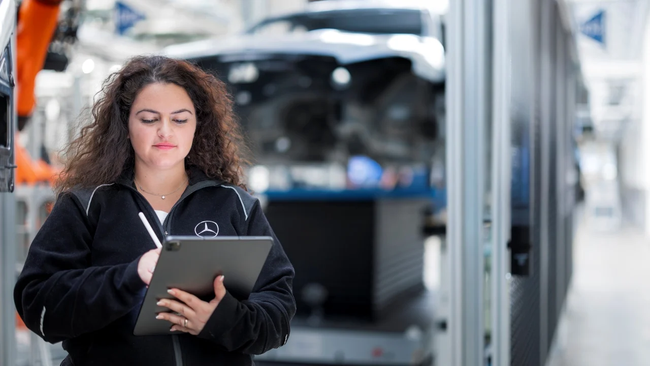 El corazón de la industria del motor en Europa, cerca del paro cardíaco: así está el hogar de Porsche y Mercedes