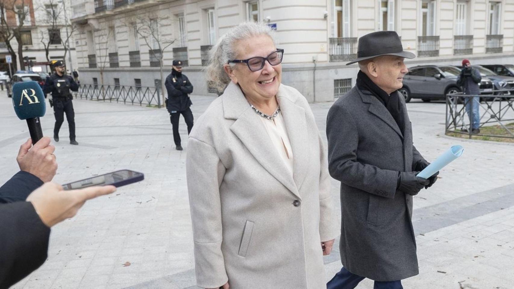 Hazte Oír pide al juez Pedraz que identifique "al varón de 40 años al que Carmen Pano dijo que entregó dinero en Ferraz"