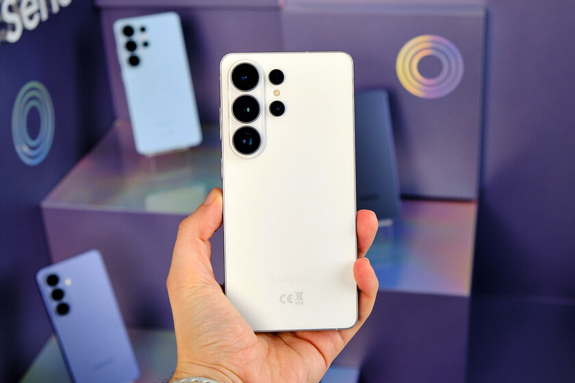 Samsung Galaxy S26 Ultra, cuando el hardware es prácticamente insuperable solo queda un plan: apostarlo todo a la IA