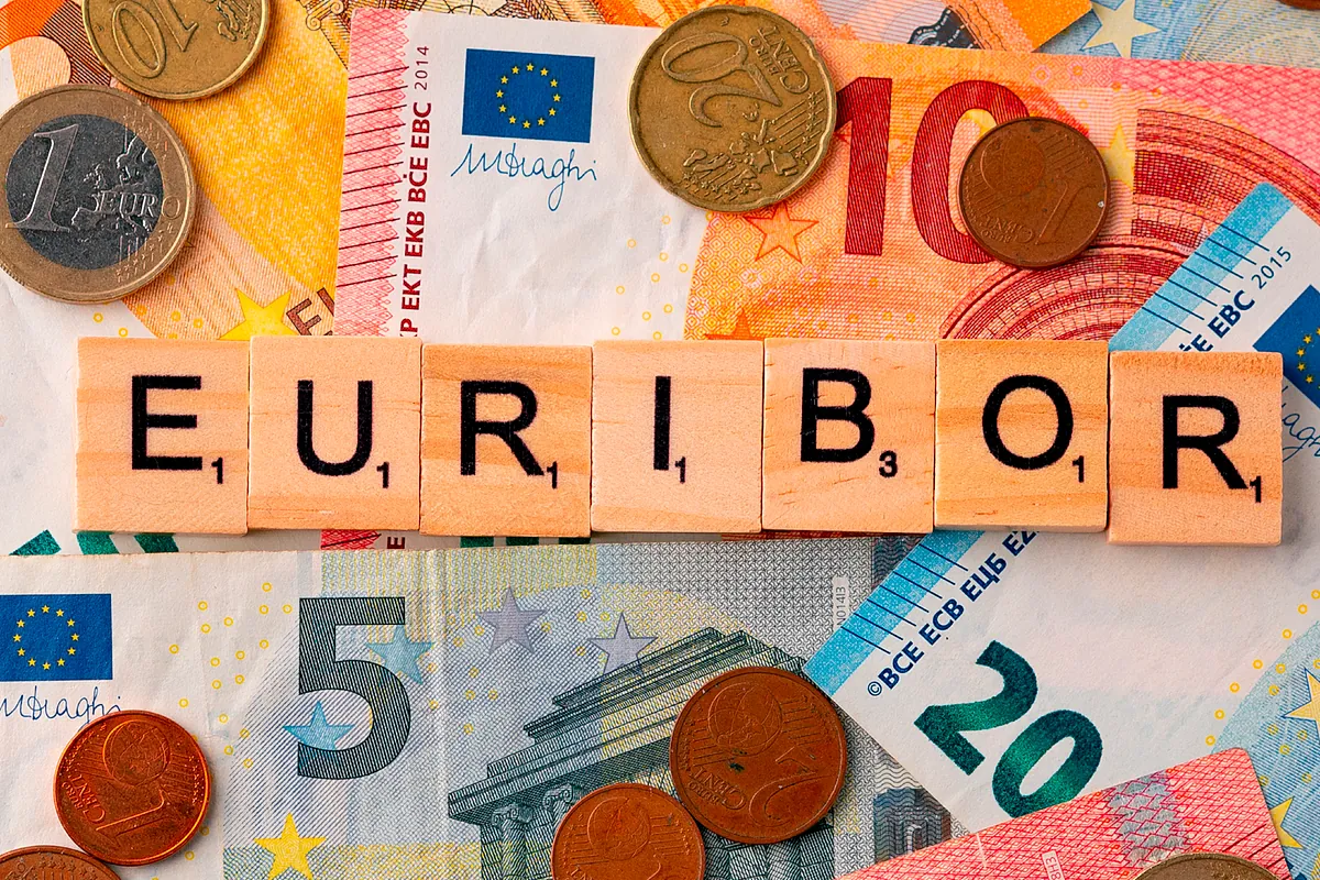 El euríbor apunta a la segunda bajada consecutiva y estabiliza las hipotecas