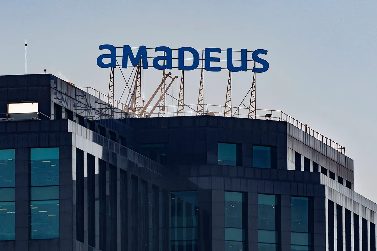 Amadeus ofrece un descuento histórico del 51% tras caer en 2026