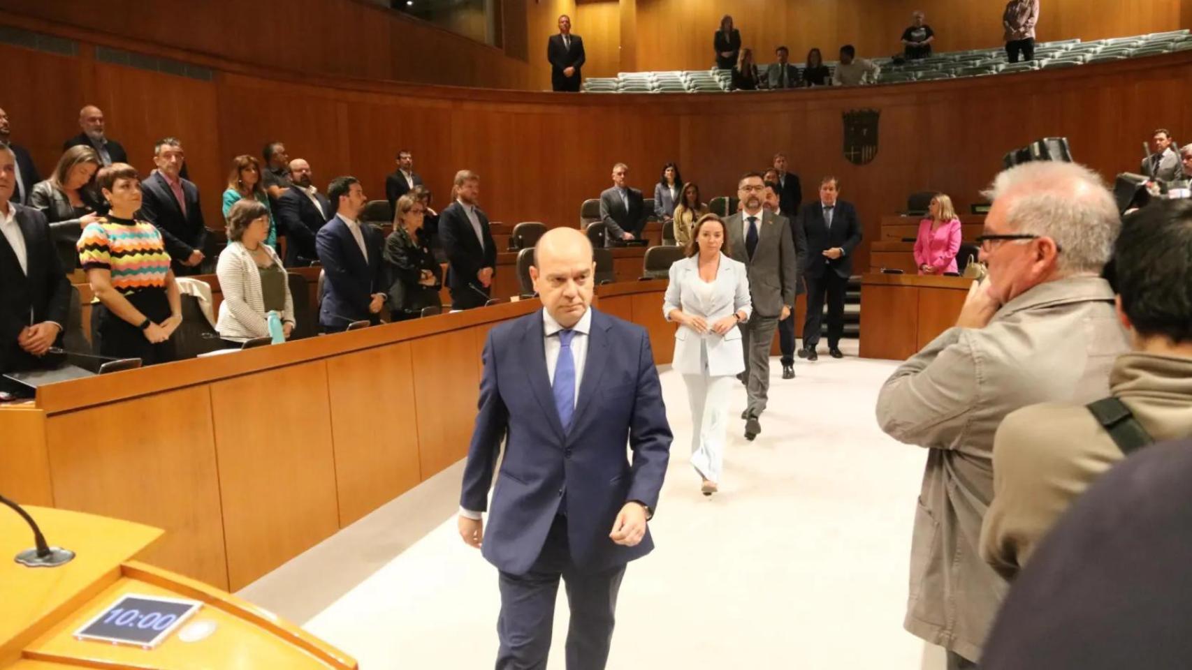 El pacto PP-Vox en Zaragoza allana la negociación en Aragón y podría dar a los de Abascal la Presidencia de las Cortes