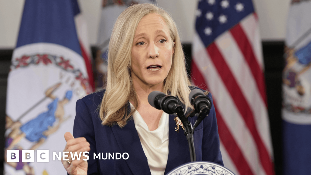 "Mintió, buscó chivos expiatorios y no ofreció soluciones reales": la dura respuesta de los demócratas al discurso de la Unión de Donald Trump