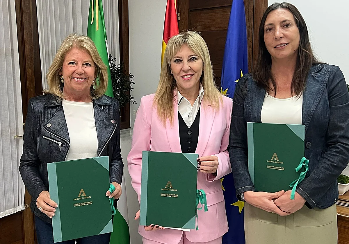 La Junta y Marbella formalizan la cesión de la parcela del Albergue África para construir un parking y un complejo deportivo