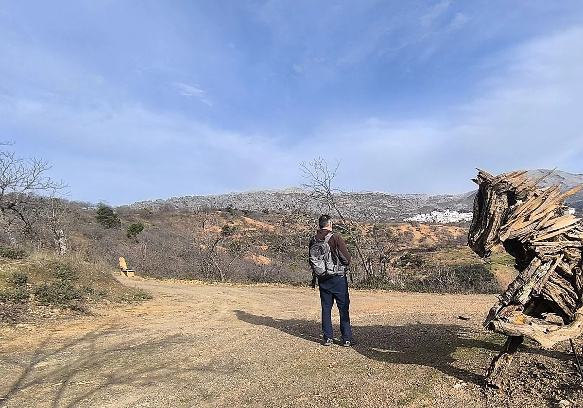 La Senda Perdida de Cartajima: Un paseo entre esculturas con vistas al Genal