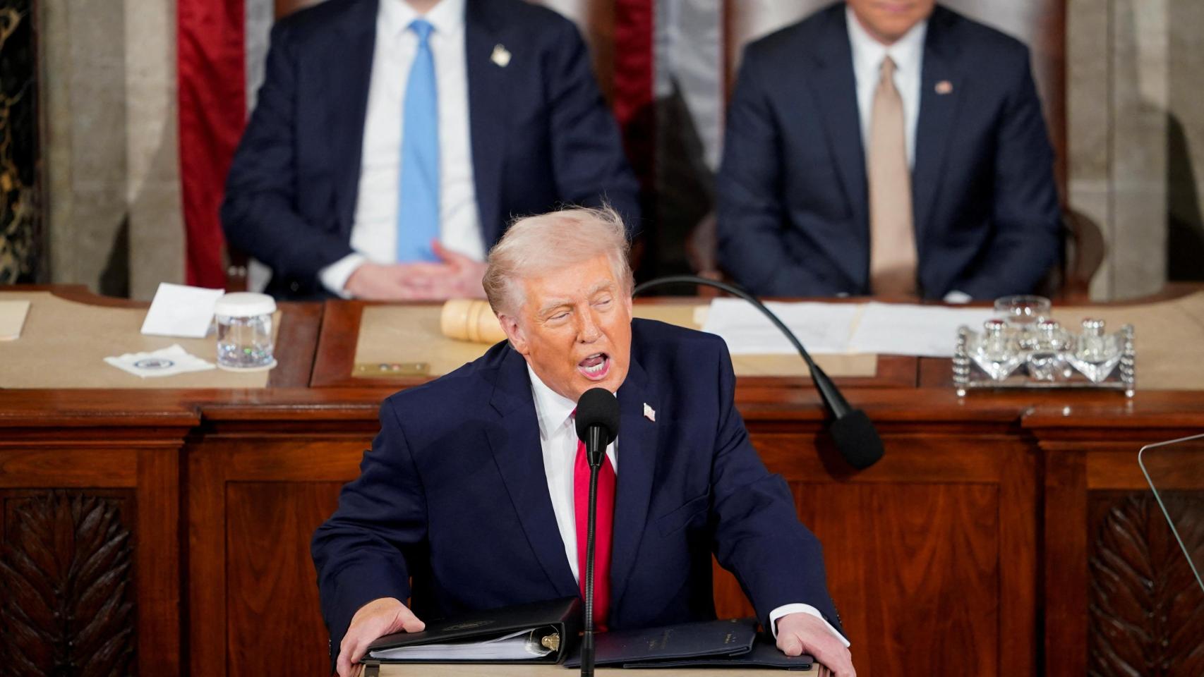 "Huele a Irak": Reino Unido ve con recelo la posición militar de Trump en Irán pese al "avance sustancial" de las negociaciones