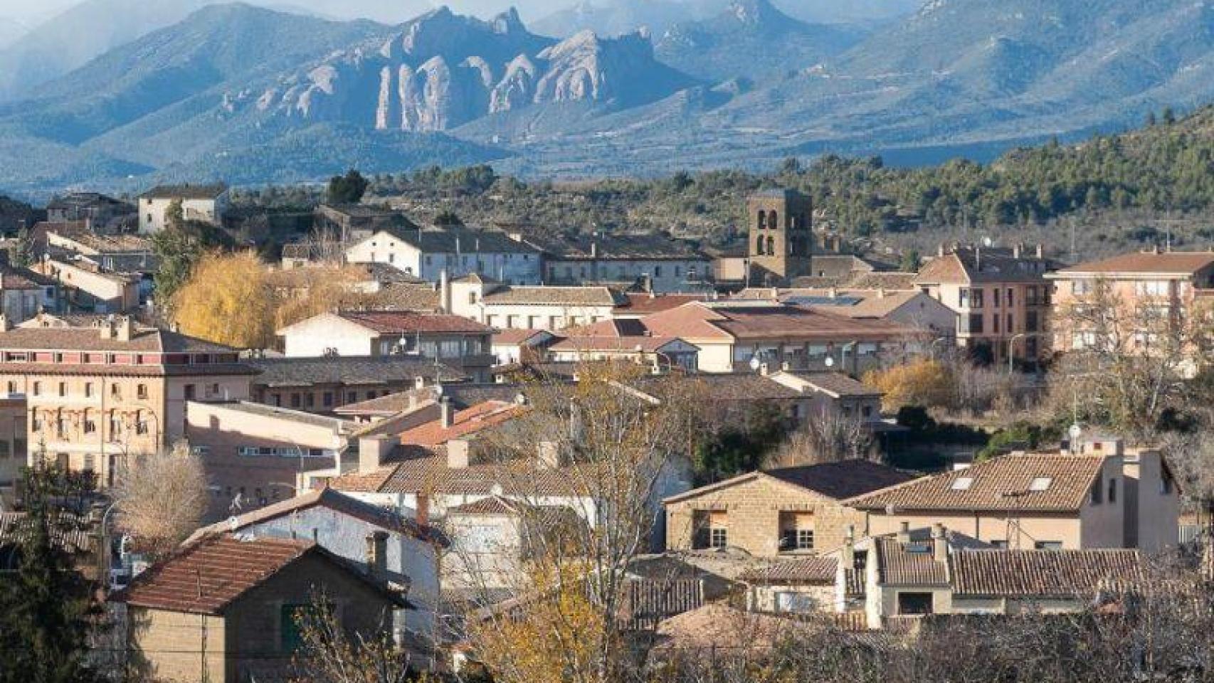 Muere un hombre en el incendio de una casa en Ayerbe (Huesca) y una mujer de 76 años es trasladada a la UCI