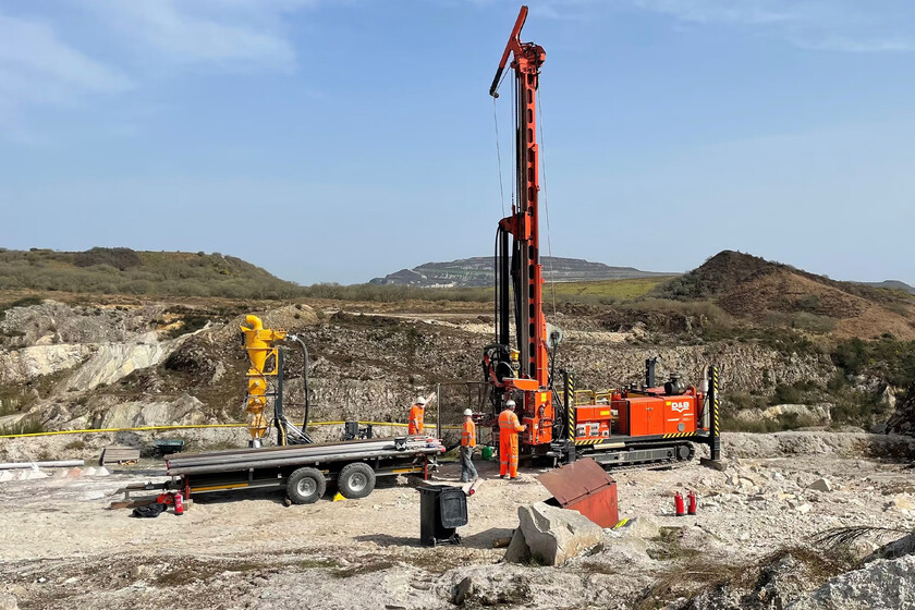 Reino Unido ha encontrado litio bajo sus pies, pero extraerlo va a ser una pesadilla logística de miles de millones