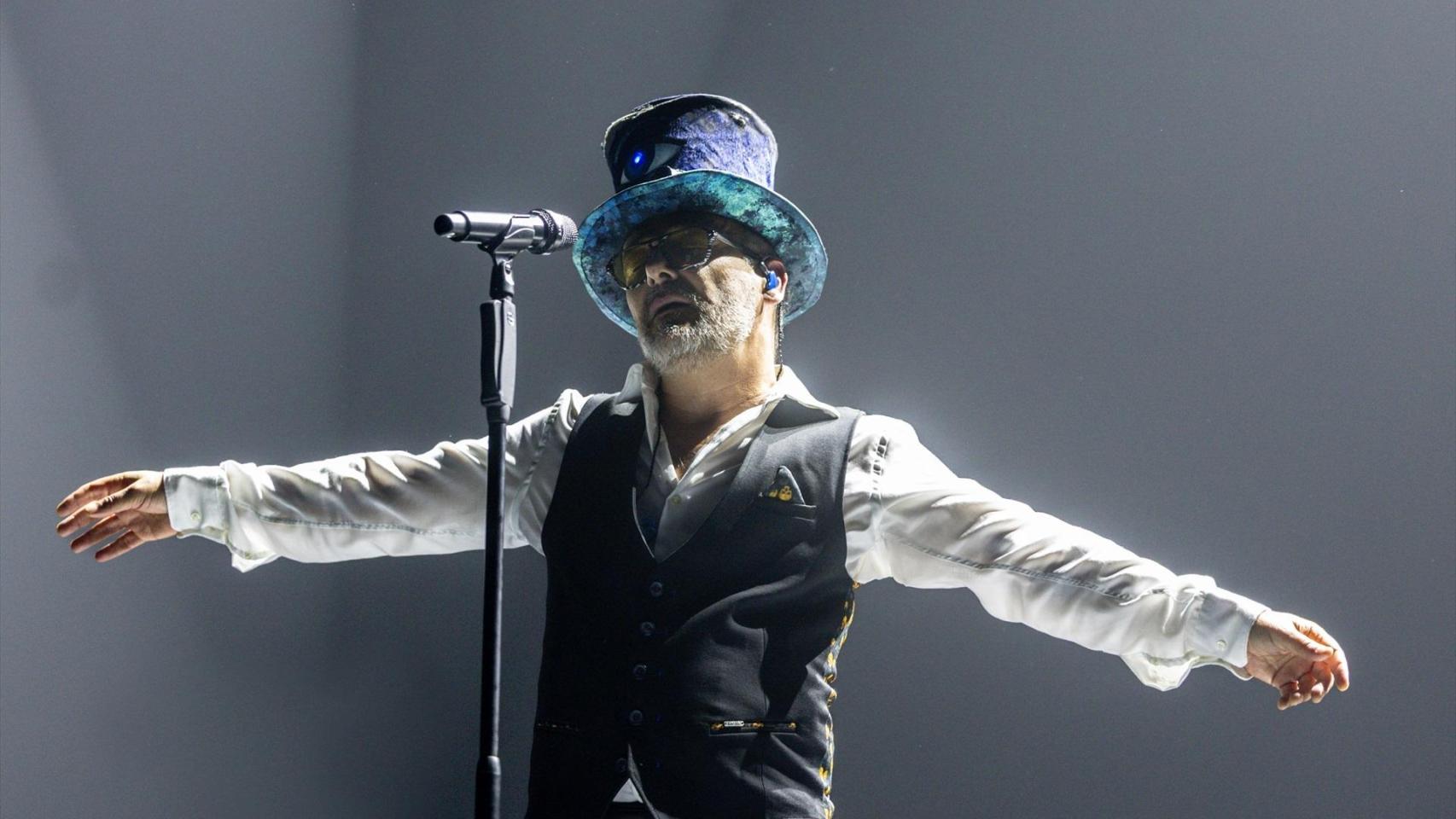 Love of Lesbian anuncia un parón tras 25 años de carrera: "Es hora de bajar el telón por un tiempo"