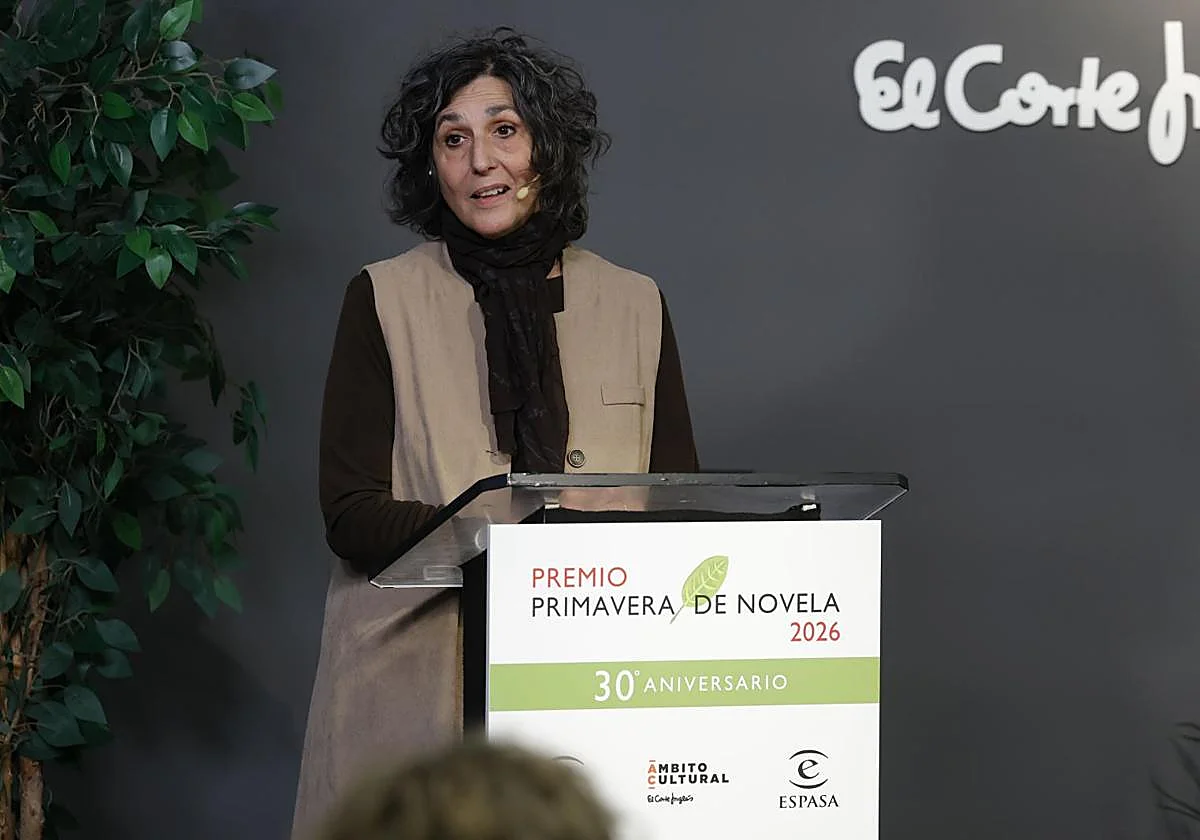Elvira Mínguez gana el Primavera de novela