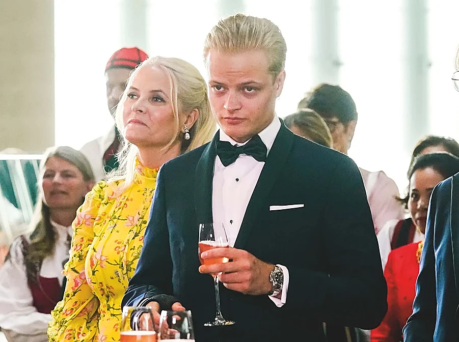 Noruega, la corte de los escándalos: sexo, drogas, violencia... y Jeffrey Epstein