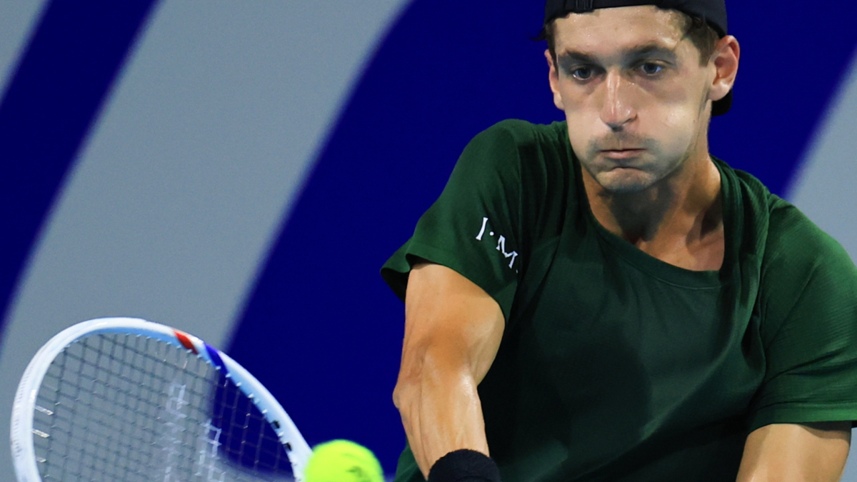 Lo nunca visto en el tenis: gana por 'warning' a su rival en el último punto<br>